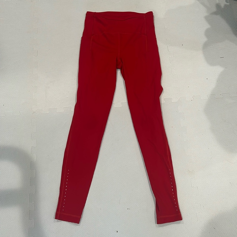 Lululemon Red Fast and Free High-Rise tight 28” leggings with pockets (size 6)